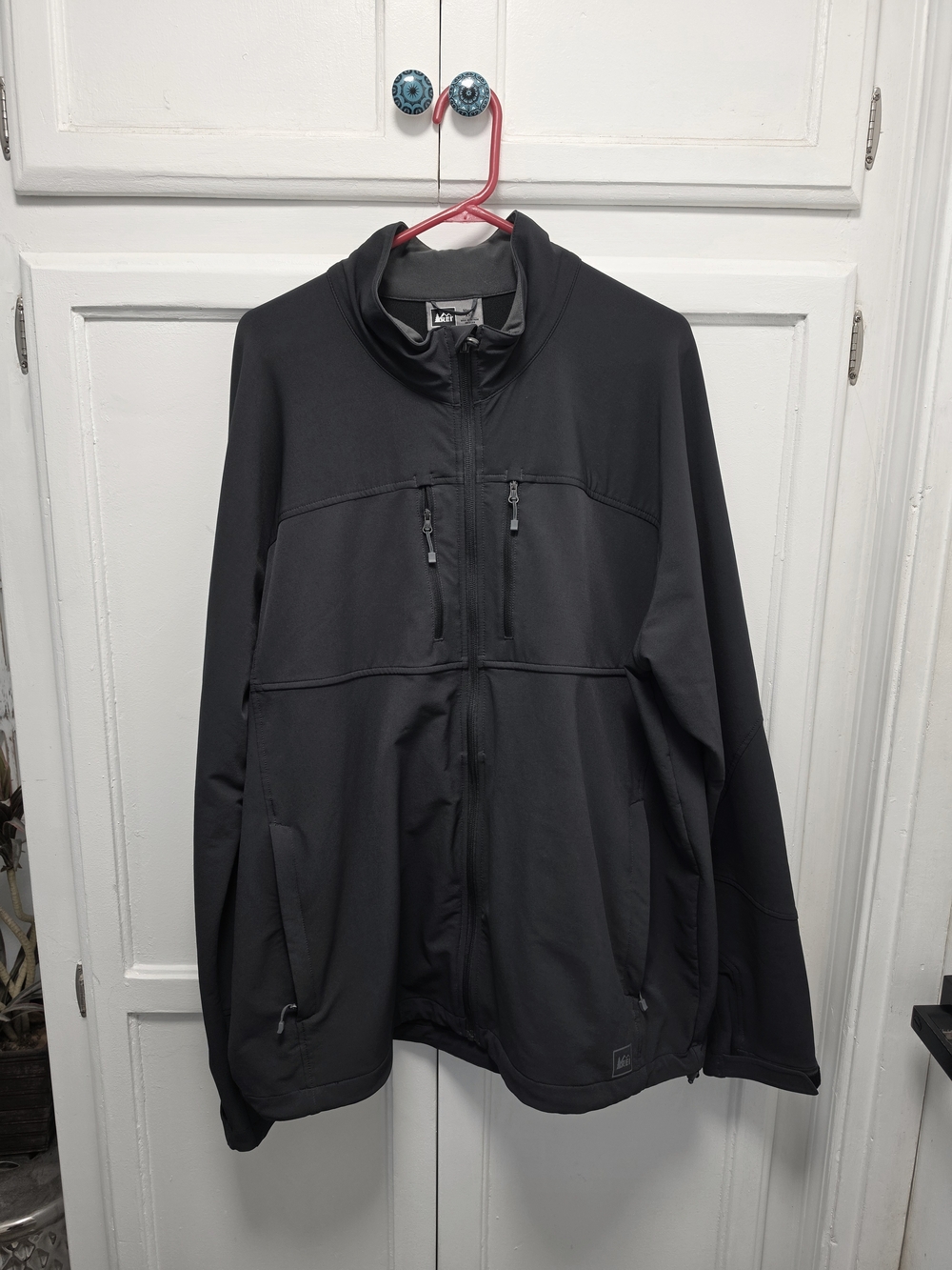 REI Men's Black Lightweight Zip-Front Jacket